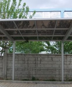 Elegáns nyitott garázs alumínium vázzal