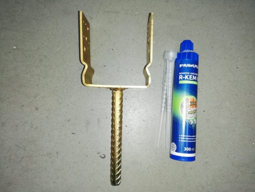 Rgasztható pillértartó vas